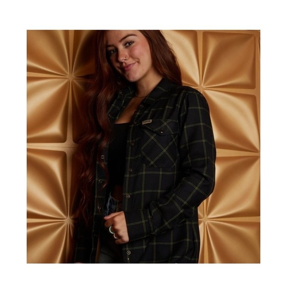 DIXXON Tops - Dixxon Stay Gold Flannel Womens NWT Size XL Black Gold Snap Button